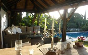 Villa Breeze, Luxury B&B